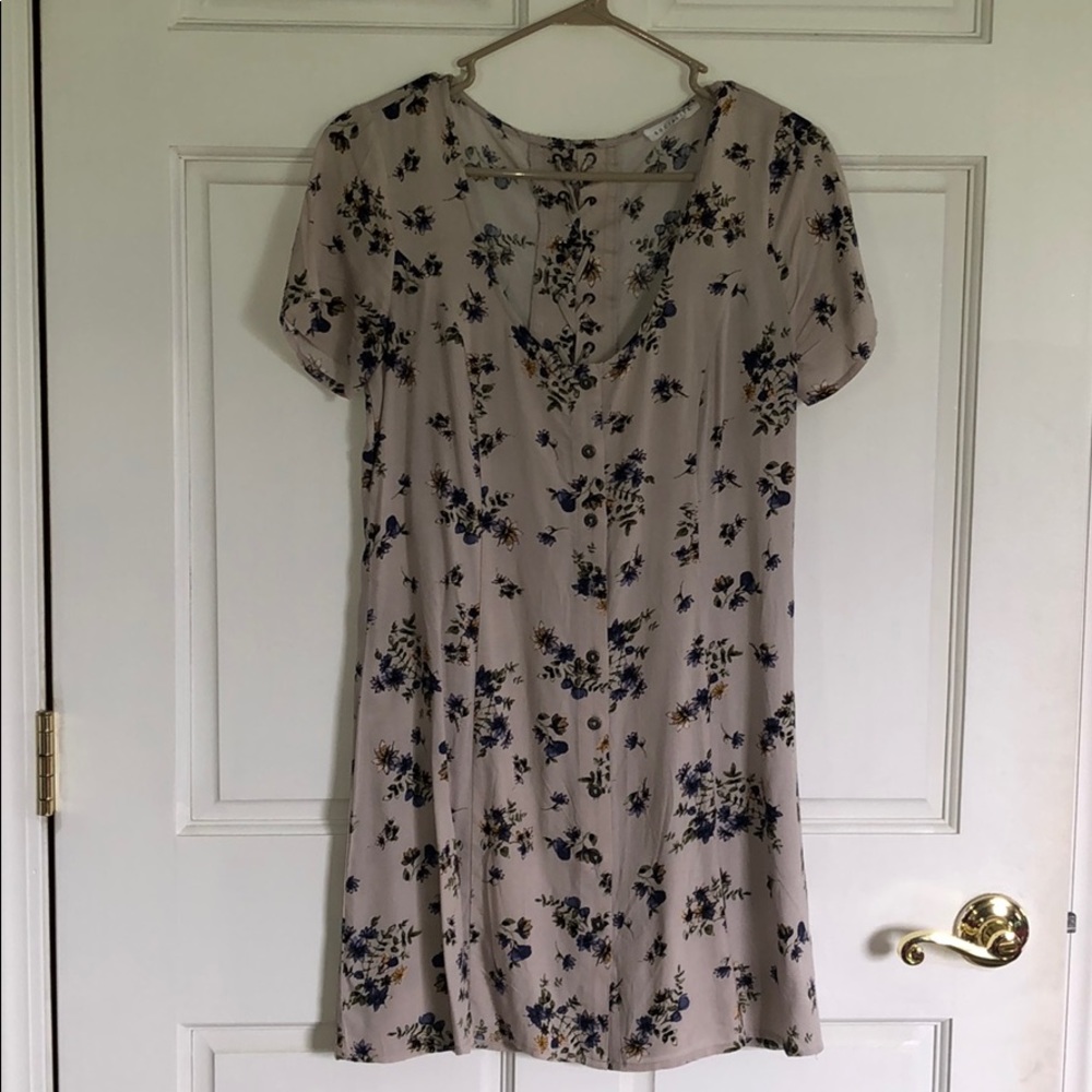 Socialite | Tan Floral Dress